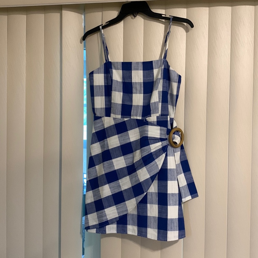 Short dress